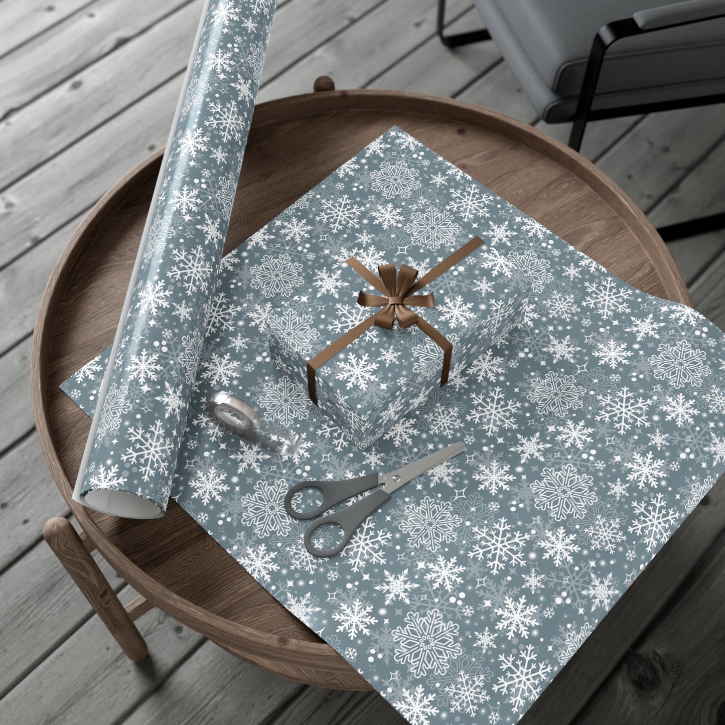 Snowy Flakes Gift Wrap Papers